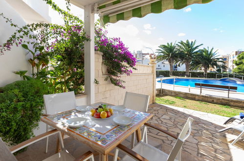 Photo 11 - 2 bedroom Apartment in Mont-roig del Camp with swimming pool and garden