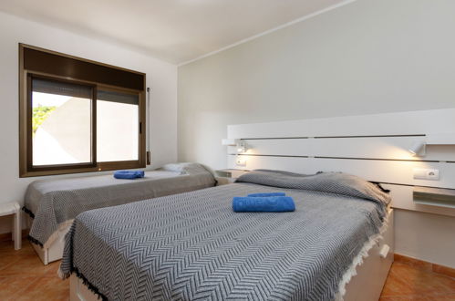 Photo 8 - Appartement de 2 chambres à Mont-roig del Camp avec piscine et vues à la mer