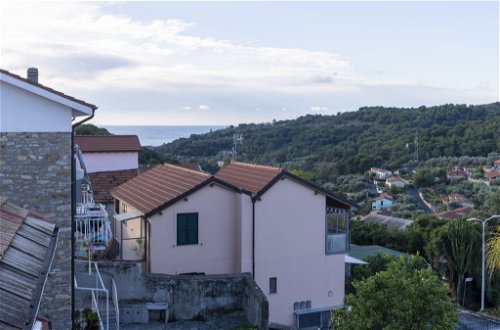 Photo 17 - Appartement de 1 chambre à San Bartolomeo al Mare avec vues à la mer