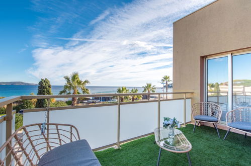 Foto 1 - Apartamento de 1 quarto em Cavalaire-sur-Mer com terraço e vistas do mar