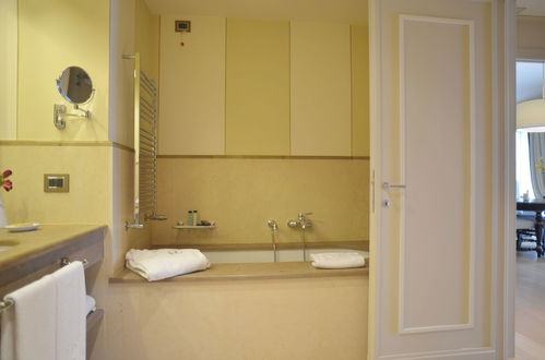 Foto 18 - Apartamento de 1 quarto em San Casciano dei Bagni com piscina e jardim