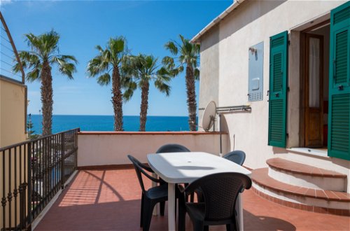 Photo 1 - 2 bedroom Apartment in Riva Ligure with terrace and sea view