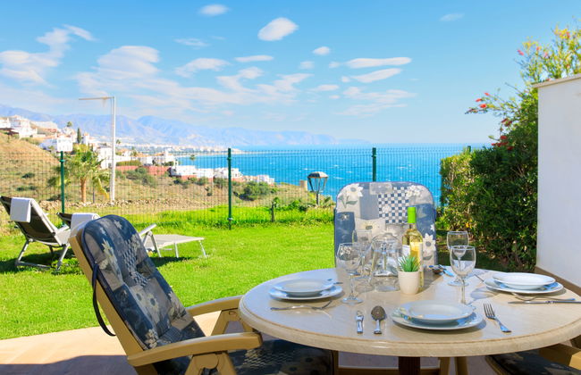 Apartamento de 3 quartos em Torrox com piscina e jardim - Foto 3