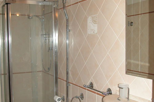 Foto 16 - Apartamento de 2 quartos em Asciano com piscina e jardim