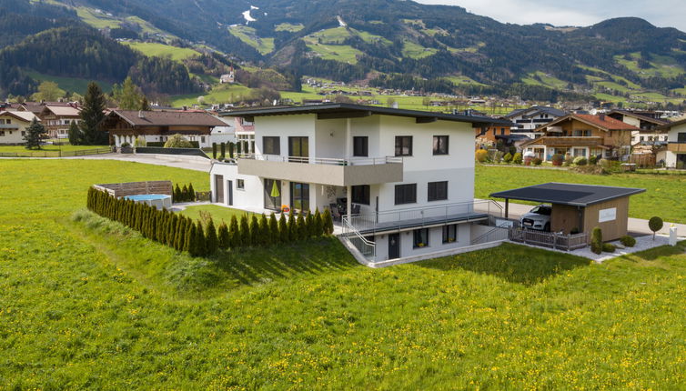 Photo 1 - Appartement de 2 chambres à Uderns avec terrasse et vues sur la montagne