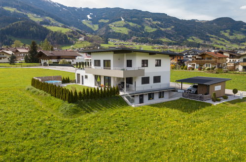 Foto 1 - Apartamento de 2 quartos em Uderns com terraço e vista para a montanha