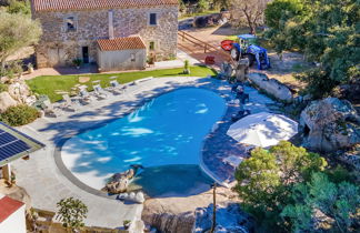 Foto 1 - Casa de 3 habitaciones en Sant'Antonio di Gallura con piscina privada y jardín