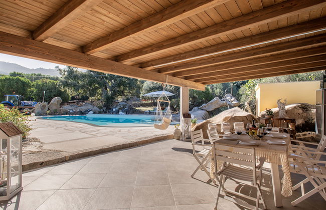 Casa de 4 quartos em Sant'Antonio di Gallura com piscina privada e jardim - Foto 2