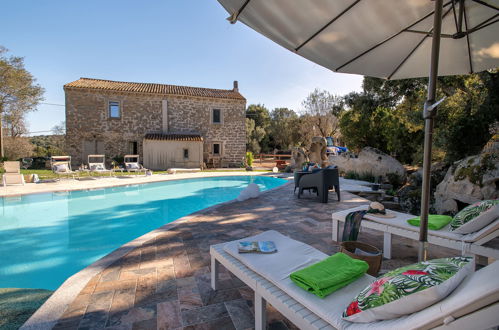 Foto 8 - Casa de 3 habitaciones en Sant'Antonio di Gallura con piscina privada y vistas al mar