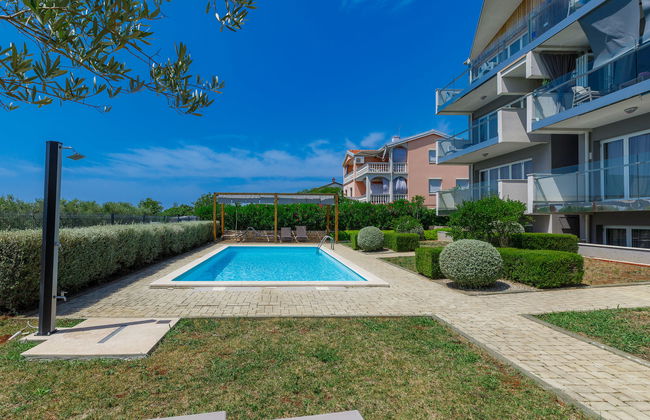 Apartamento de 3 quartos em Umag com piscina e terraço - Foto 23