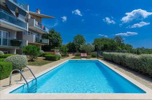 Photo 24 - Appartement de 2 chambres à Umag avec piscine et terrasse