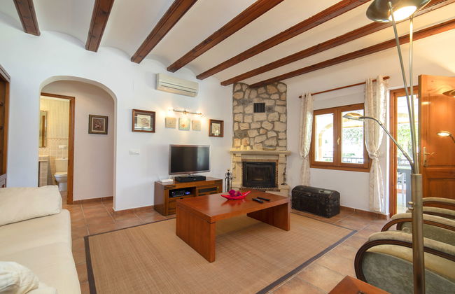 Casa de 3 quartos em Calp com piscina privada e terraço - Foto 7