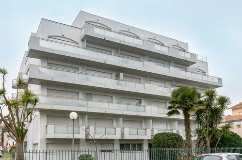 Foto 17 - Apartamento de 1 habitación en Arcachon con vistas al mar