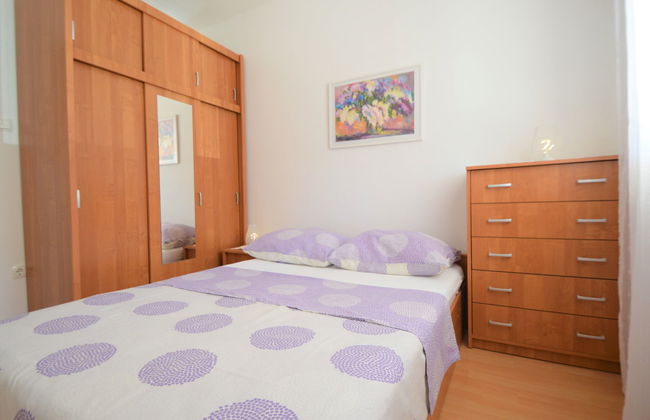 Casa de 3 quartos em Bilice com piscina privada e jardim - Foto 23