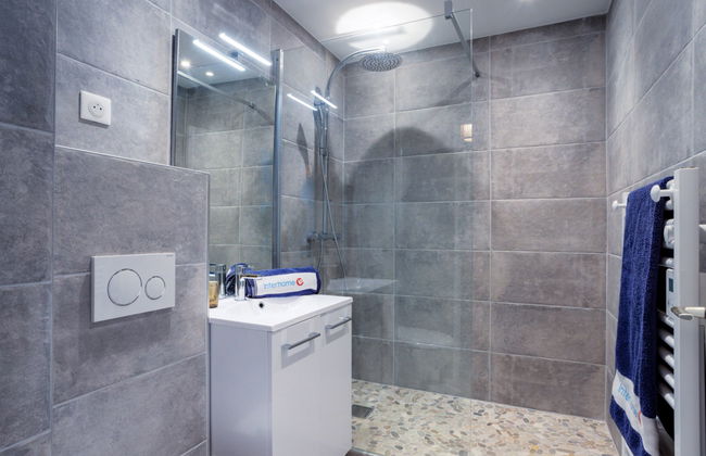 2 bedroom Apartment in Grimaud - Photo 4