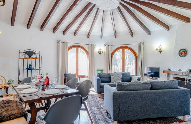 Casa de 3 quartos em Jávea com piscina privada e jardim - Foto 4