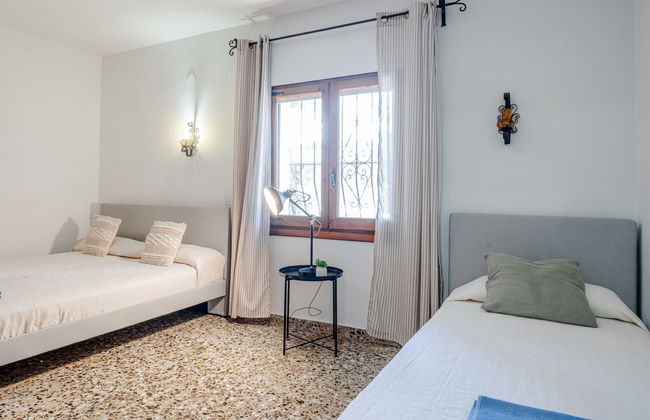 Casa de 3 quartos em Jávea com piscina privada e jardim - Foto 24