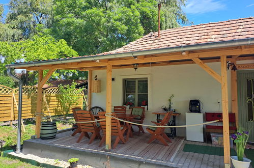 Photo 17 - Maison de 2 chambres à Balatonfenyves avec jardin et terrasse