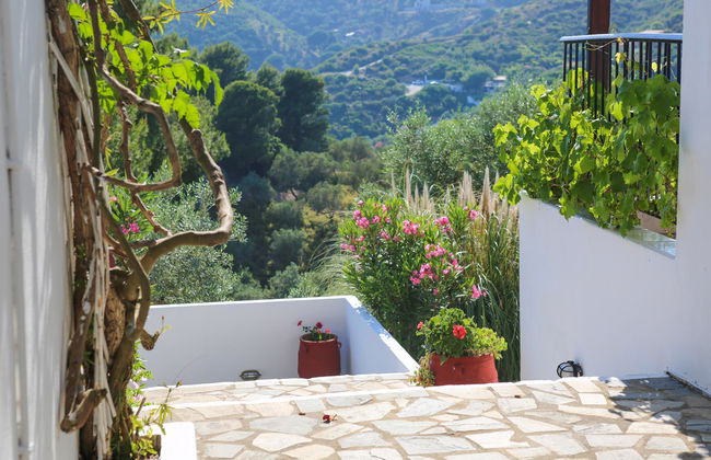 Angelina Studios - Photo 2