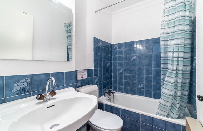 Apartamento em Le Lavandou com piscina e jardim - Foto 12