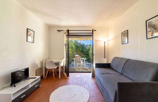 Apartamento em Le Lavandou com piscina e jardim - Foto 8