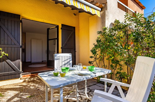 Photo 1 - Appartement en Le Lavandou avec piscine et vues à la mer