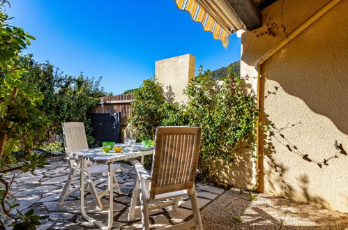 Photo 13 - Appartement en Le Lavandou avec piscine et vues à la mer