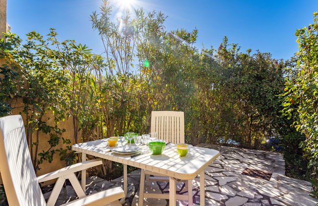 Apartamento em Le Lavandou com piscina e jardim - Foto 3