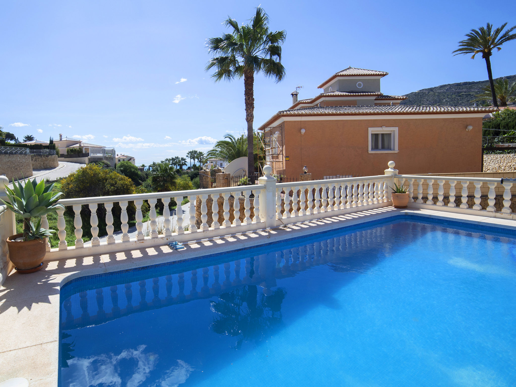 Foto 35 - Casa de 5 quartos em Calp com piscina privada e jardim