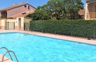 Photo 1 - 1 bedroom Apartment in Saint-Cyprien with swimming pool and sea view