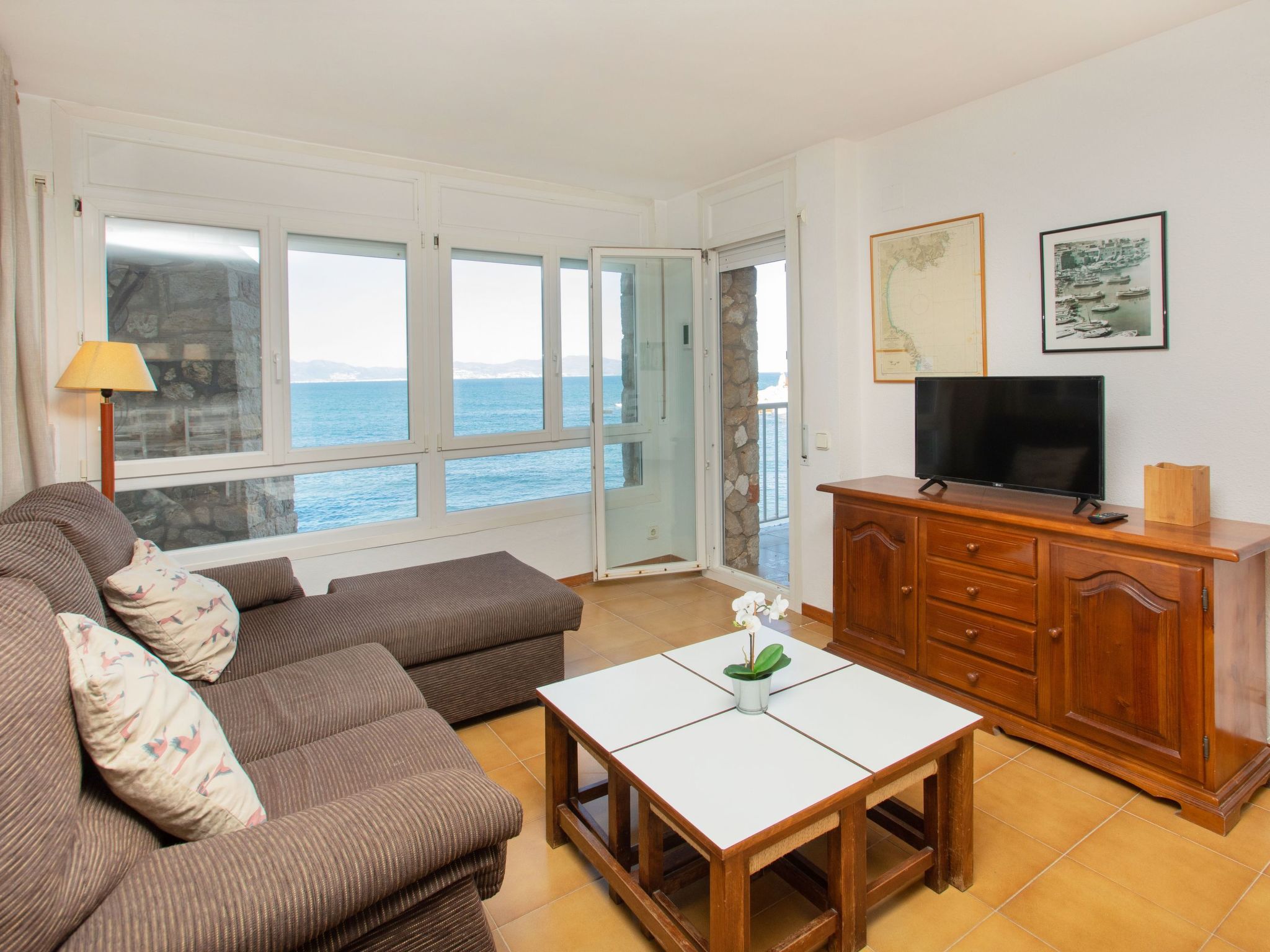 Foto 2 - Apartamento de 3 habitaciones en l'Escala con terraza y vistas al mar