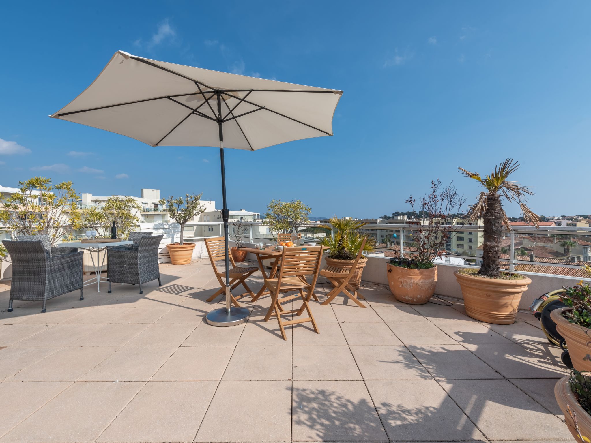 Photo 1 - Appartement de 2 chambres à Cavalaire-sur-Mer avec terrasse et vues à la mer