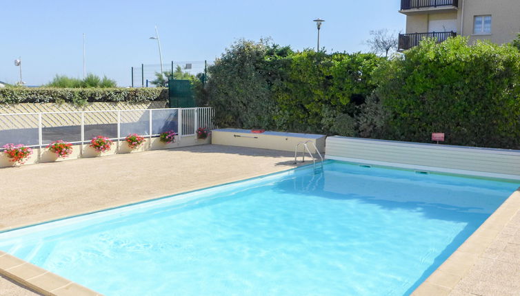 Foto 1 - Appartamento a Cabourg con piscina