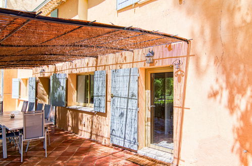 Foto 5 - Casa de 4 habitaciones en Besse-sur-Issole con piscina y jardín