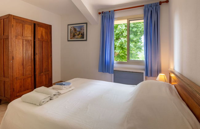Haus mit 5 Schlafzimmern in Besse-sur-Issole mit schwimmbad und garten - Foto 9