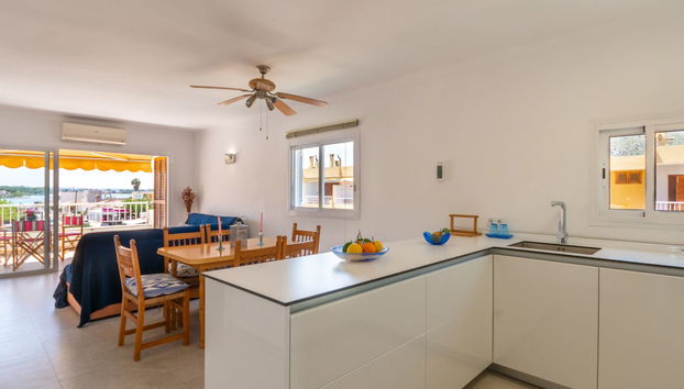 3 bedroom Apartment in Alcúdia with swimming pool and garden - Photo 4