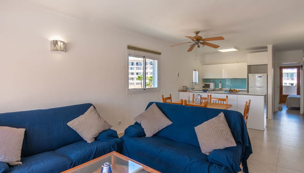 3 bedroom Apartment in Alcúdia with swimming pool and garden - Photo 3