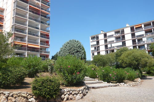 Foto 22 - Apartamento de 2 quartos em Sainte-Maxime com piscina e vistas do mar