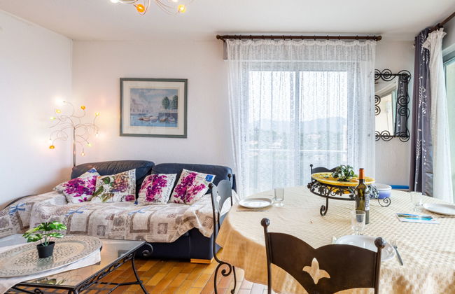 Apartment mit 2 Schlafzimmern in Sainte-Maxime mit schwimmbad und garten - Foto 6