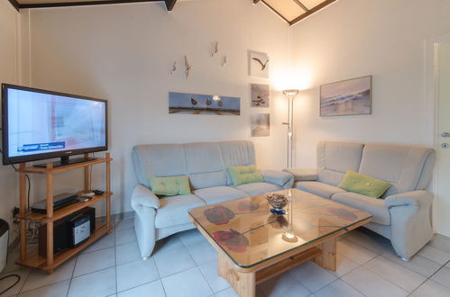 Photo 11 - 2 bedroom House in Bredene with swimming pool and garden