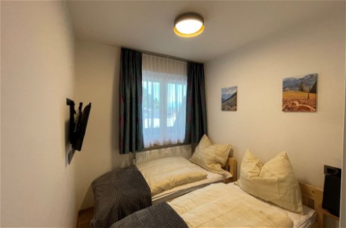 Foto 17 - Appartamento con 2 camere da letto a Zell am See con sauna e vista sulle montagne