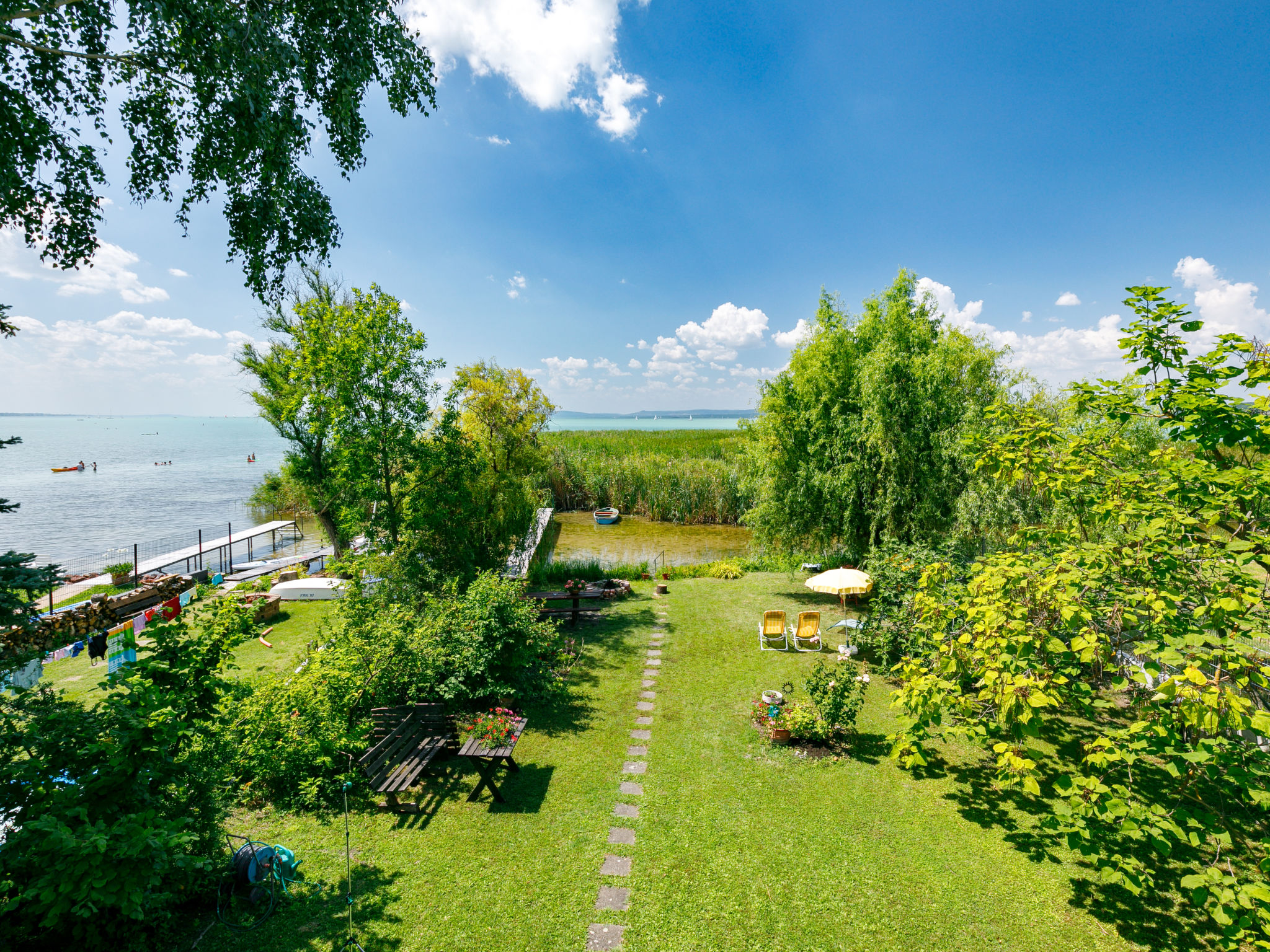 Foto 13 - Appartamento con 2 camere da letto a Szántód con giardino e terrazza