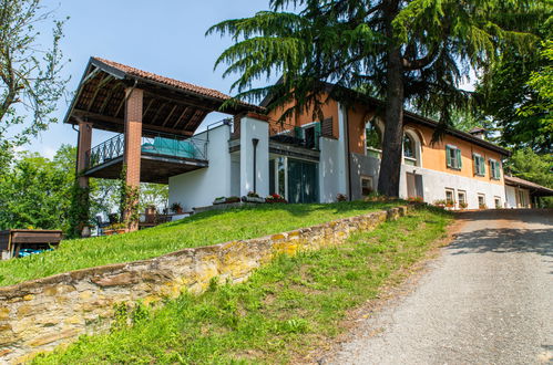 Photo 1 - Maison de 4 chambres à Ovada avec piscine privée et jardin