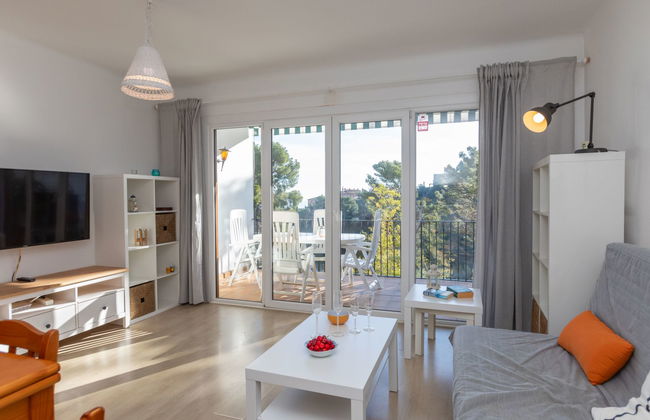 2 bedroom Apartment in Tossa de Mar - Photo 7