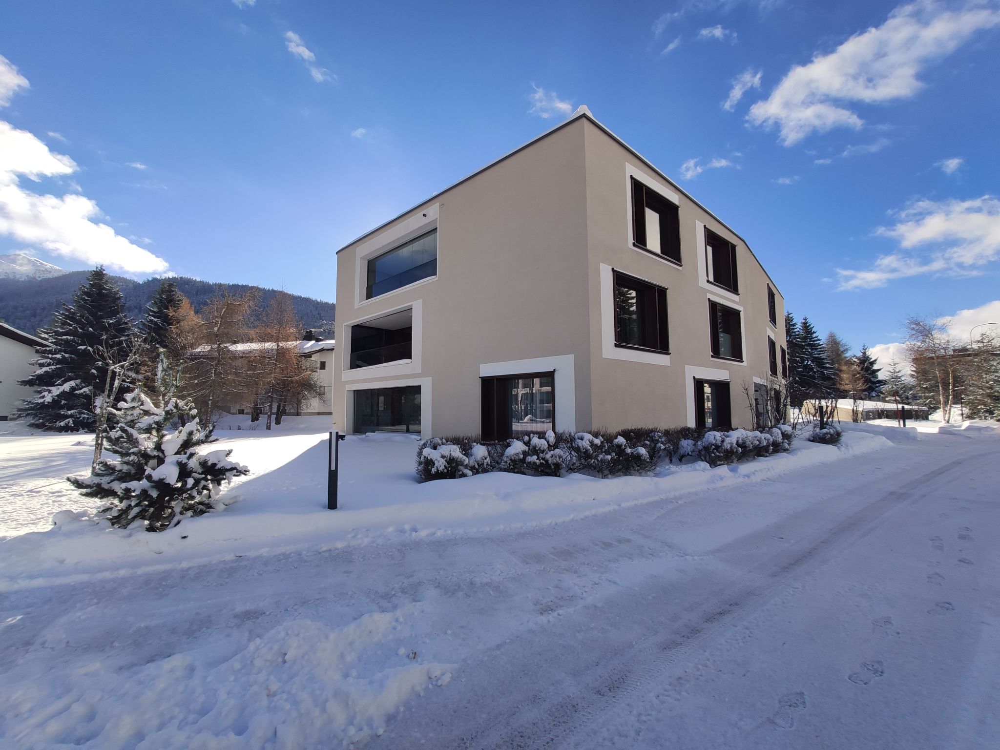 Foto 46 - Apartamento de 3 habitaciones en Davos con jardín