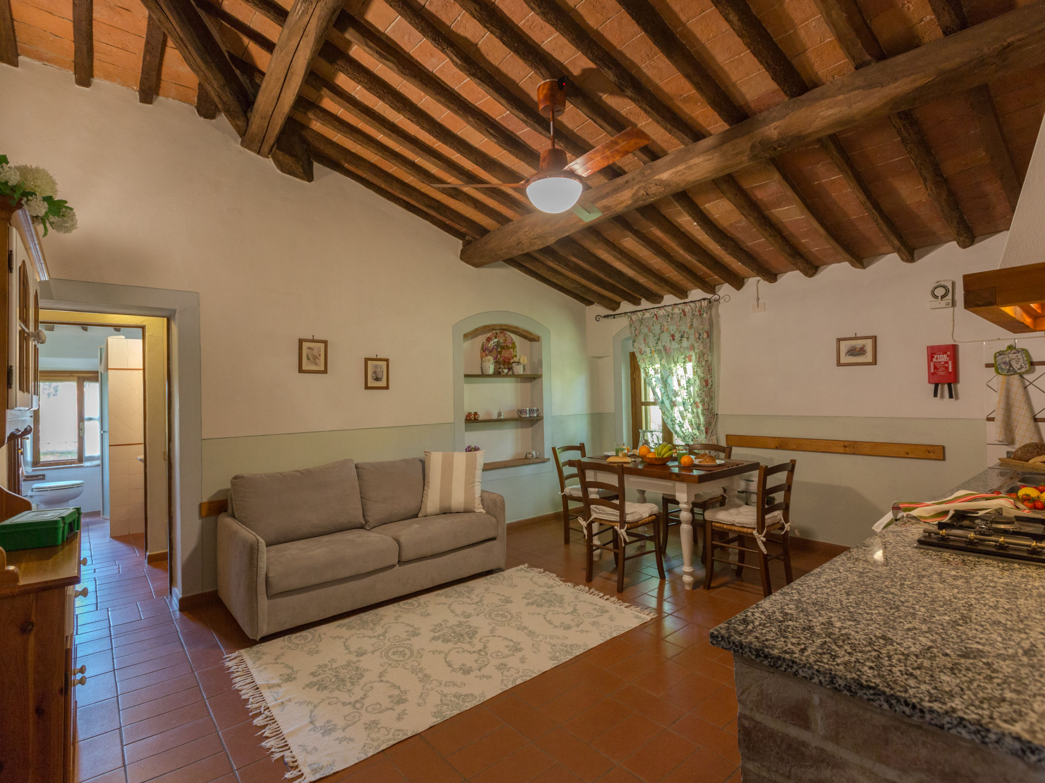 Photo 4 - 1 bedroom Apartment in Peccioli with swimming pool and garden