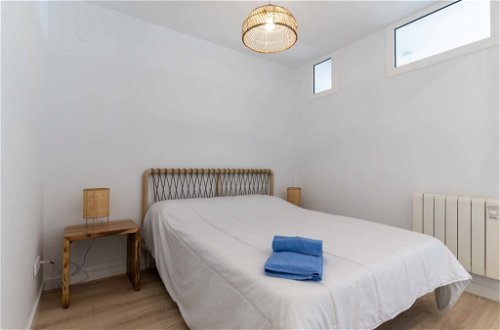 Foto 5 - Apartment mit 1 Schlafzimmer in Castelló d'Empúries mit garten und blick aufs meer