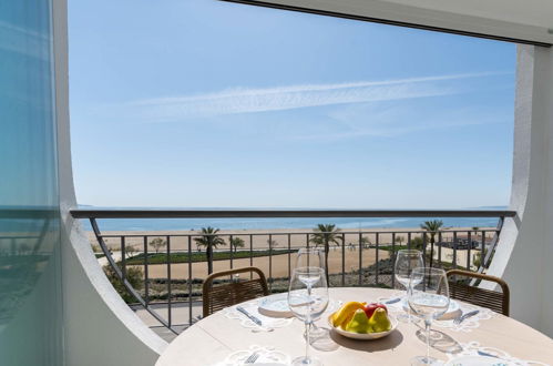 Foto 26 - Apartamento de 1 quarto em Castelló d'Empúries com jardim e vistas do mar