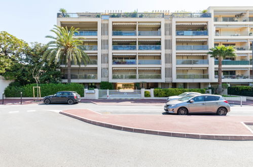 Photo 14 - 1 bedroom Apartment in Cannes with terrace and sea view