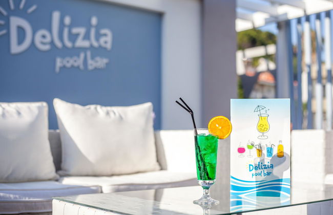 Sunny Days Hotel Apt - Photo 2